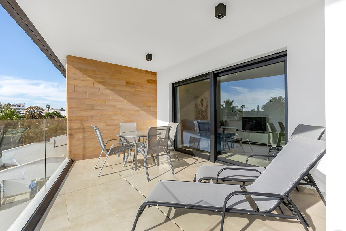 Se vende Apartamento Planta Baja de 2 dormitorios en Costa Blanca, Alicante, España