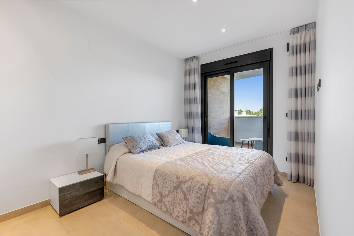 Se vende Apartamento Planta Baja de 2 dormitorios en Costa Blanca, Alicante, España
