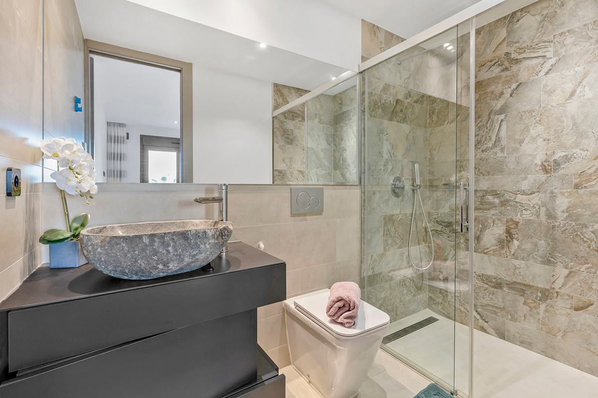 Se vende Apartamento Planta Baja de 2 dormitorios en Costa Blanca, Alicante, España