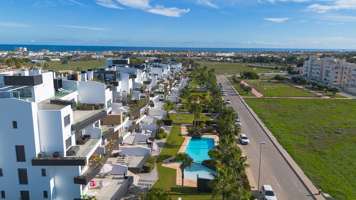 Se vende Apartamento Planta Baja de 2 dormitorios en Costa Blanca, Alicante, España