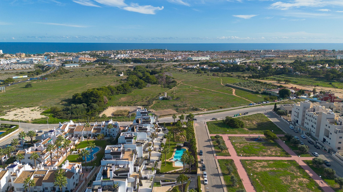 Se vende Apartamento Planta Baja de 2 dormitorios en Costa Blanca, Alicante, España