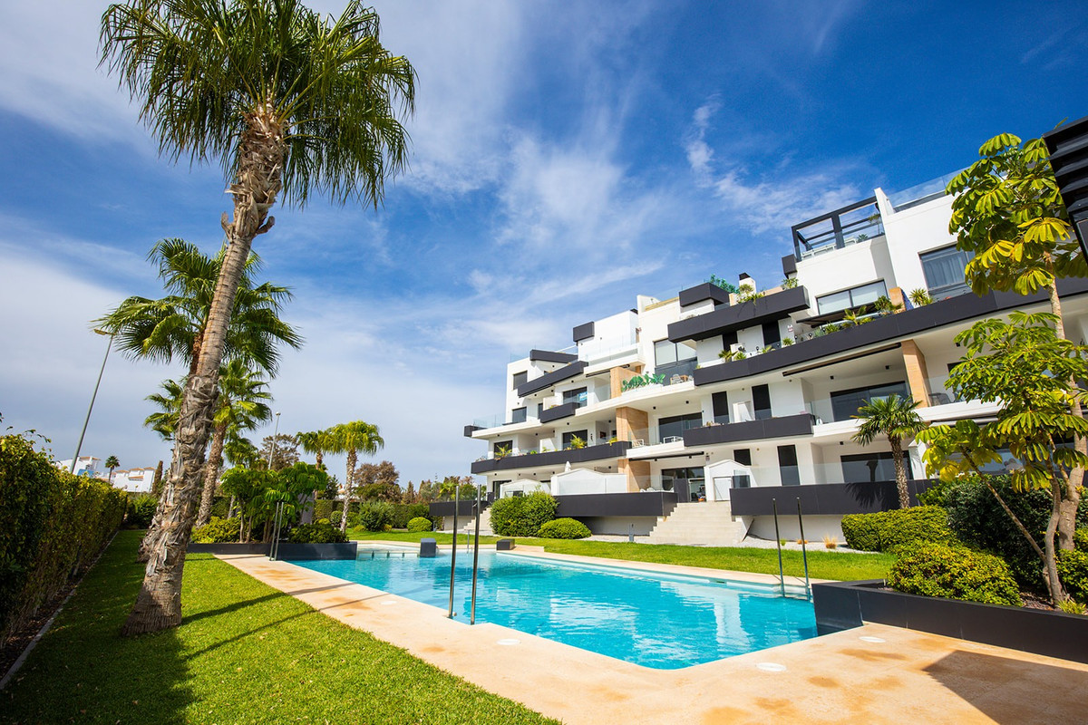 Se vende Apartamento Planta Baja de 2 dormitorios en Costa Blanca, Alicante, España