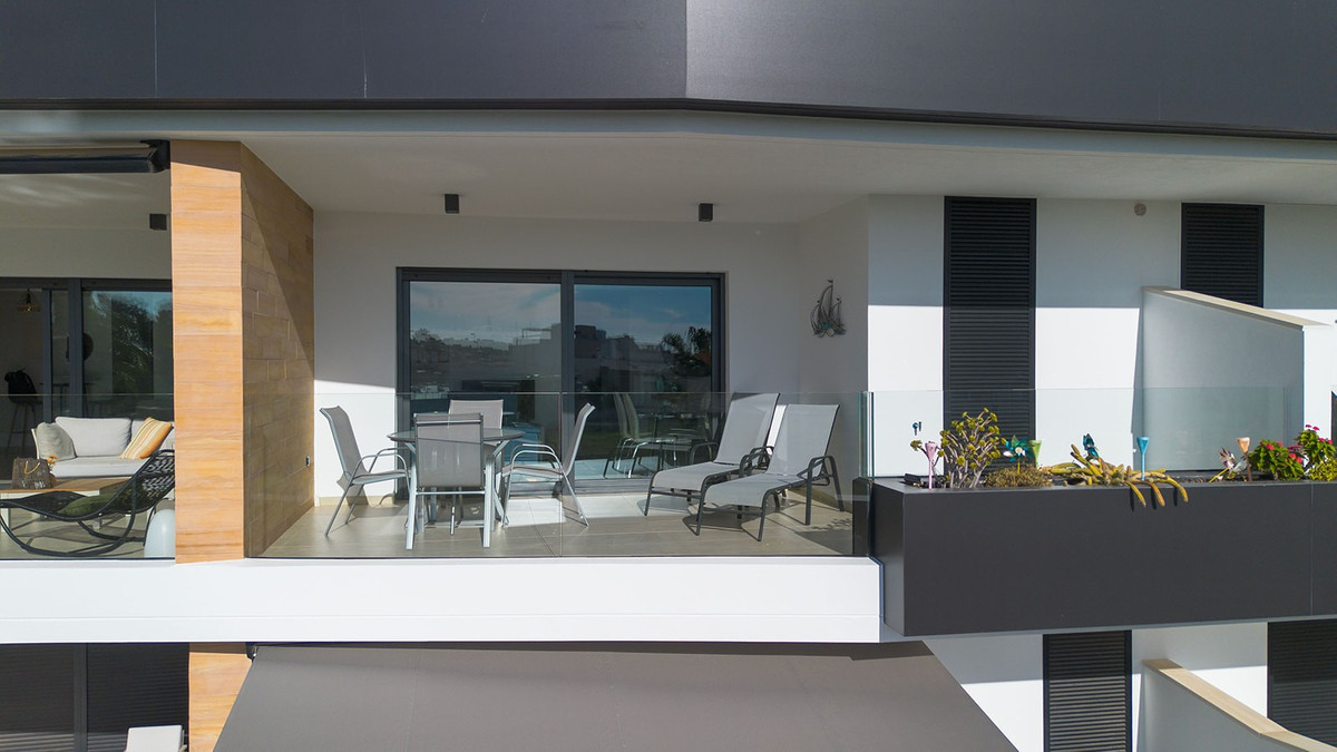 Se vende Apartamento Planta Baja de 2 dormitorios en Costa Blanca, Alicante, España