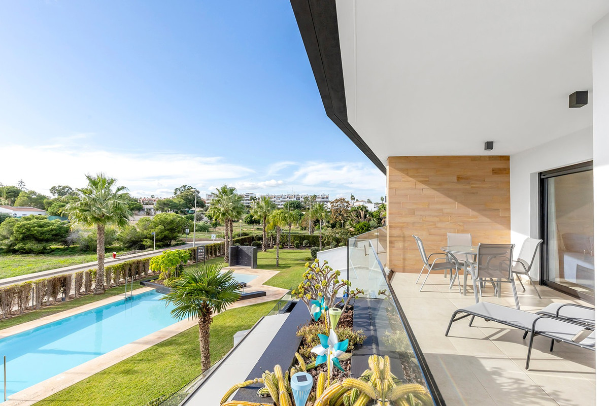 Se vende Apartamento Planta Baja de 2 dormitorios en Costa Blanca, Alicante, España