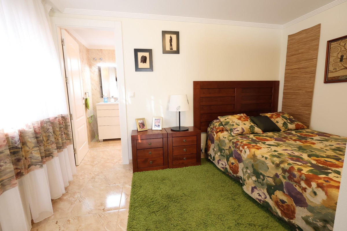 5 Bed Townhouse for sale in Torrevieja Costa Blanca, Alicante, Spain
