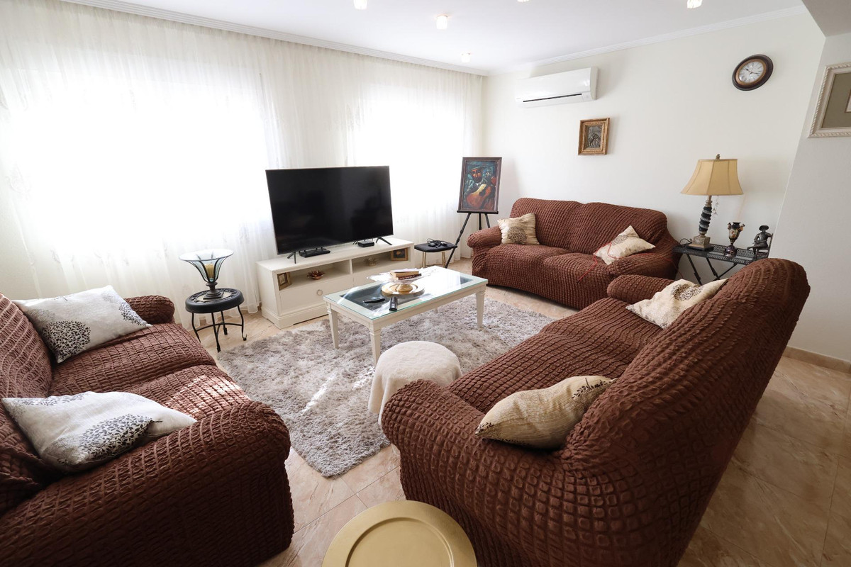 5 Bed Townhouse for sale in Torrevieja Costa Blanca, Alicante, Spain