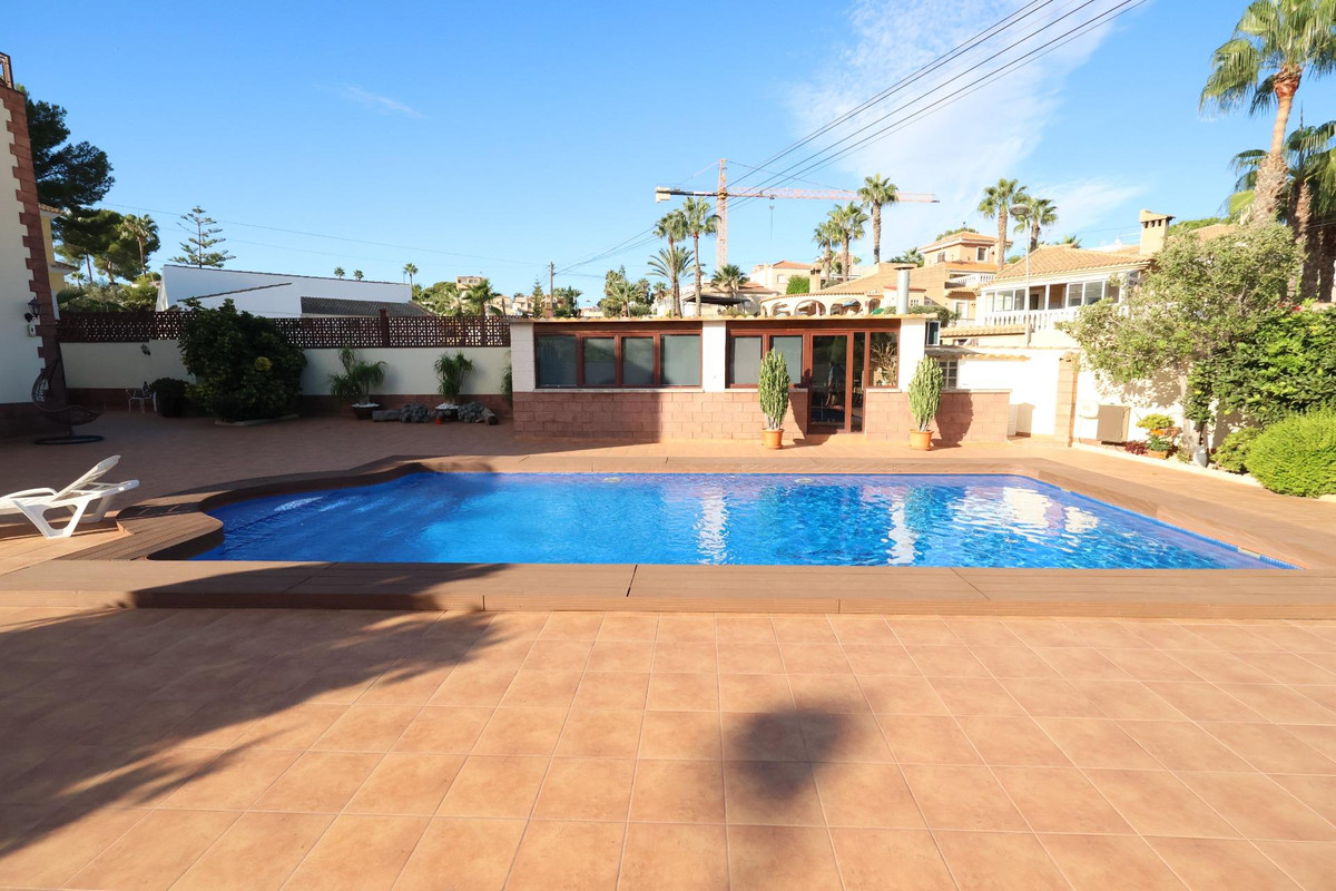 5 Bed Townhouse for sale in Torrevieja Costa Blanca, Alicante, Spain