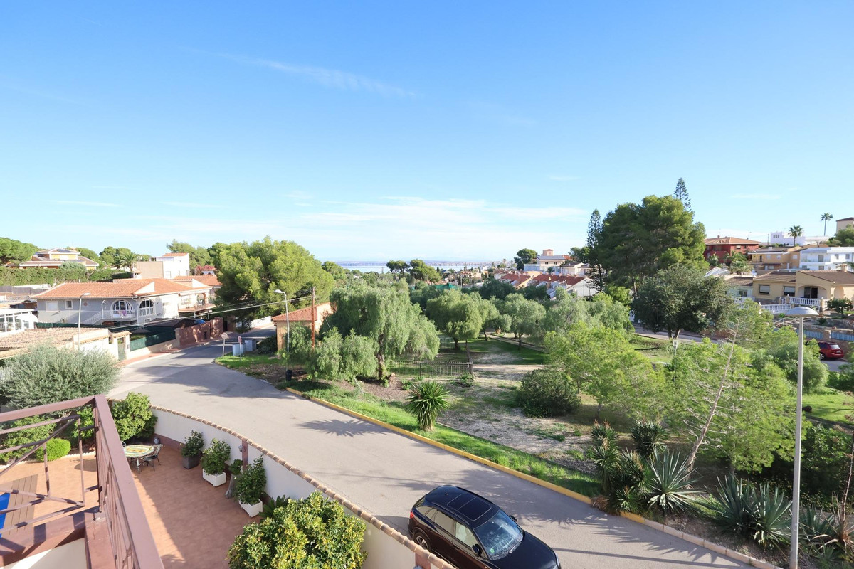 5 Bed Townhouse for sale in Torrevieja Costa Blanca, Alicante, Spain
