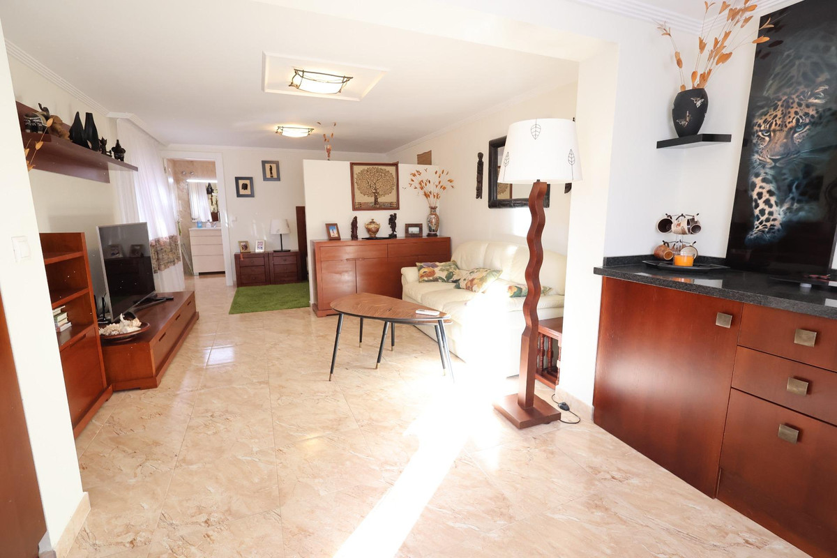 5 Bed Townhouse for sale in Torrevieja Costa Blanca, Alicante, Spain