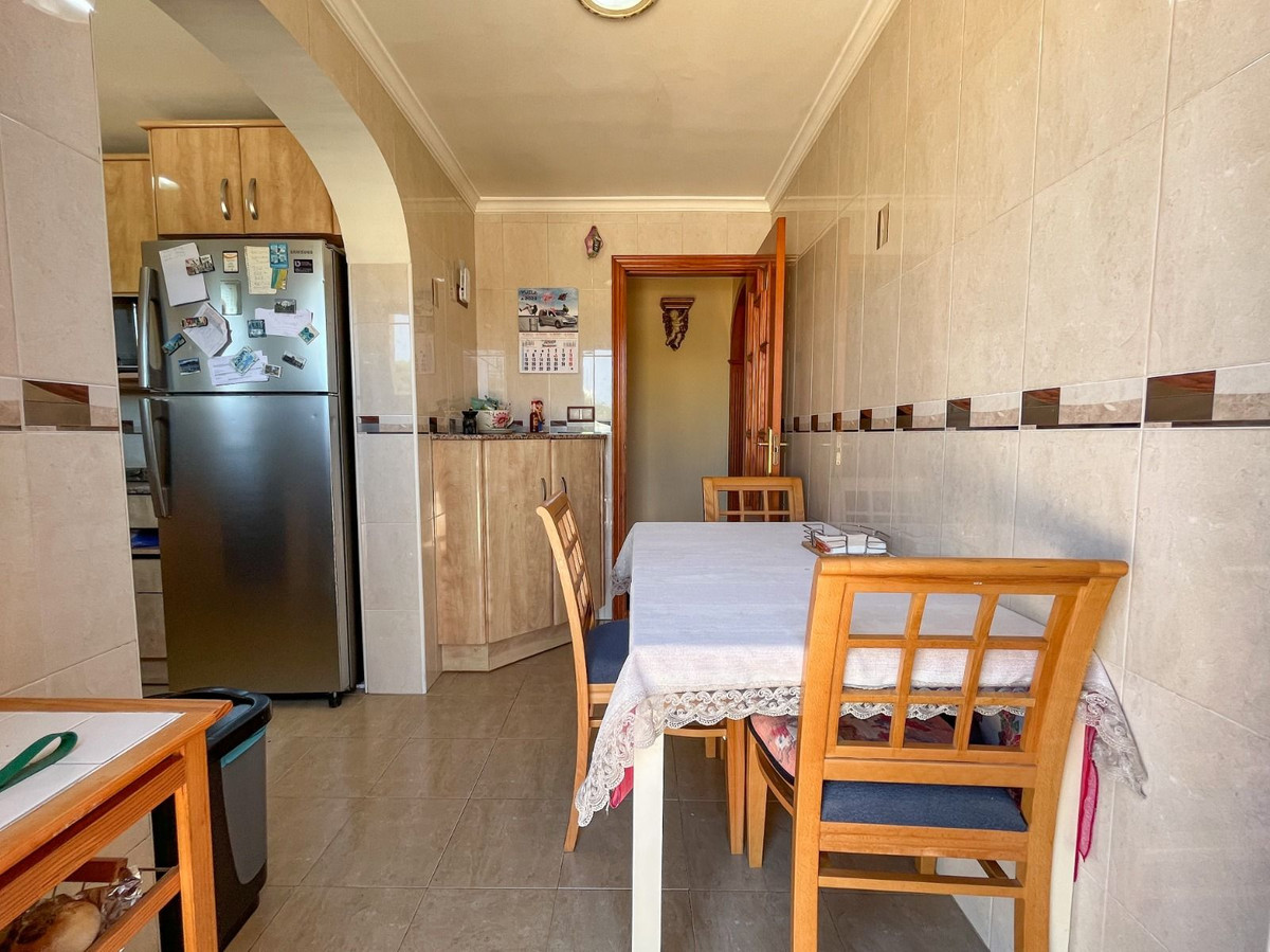 6 Bed Townhouse for sale in La Marina Costa Blanca, Alicante, Spain
