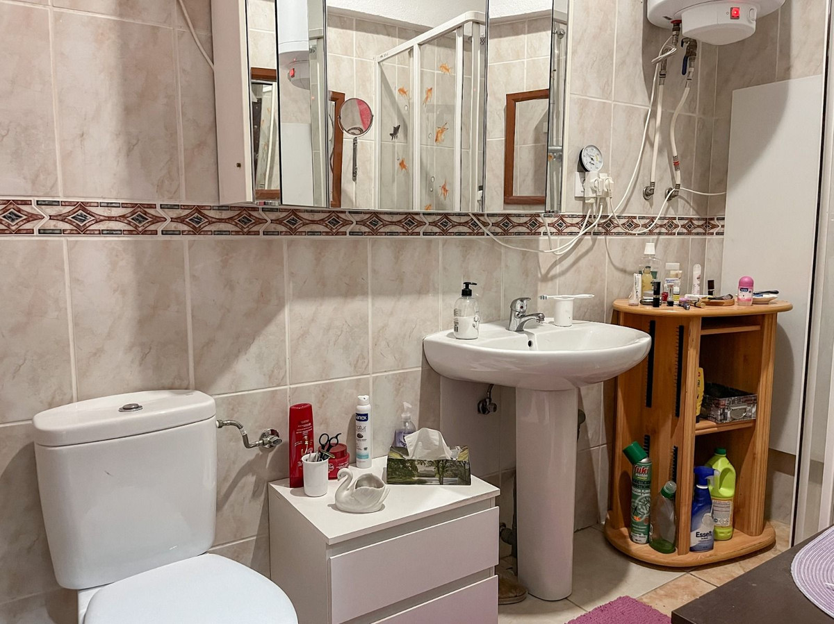 6 Bed Townhouse for sale in La Marina Costa Blanca, Alicante, Spain