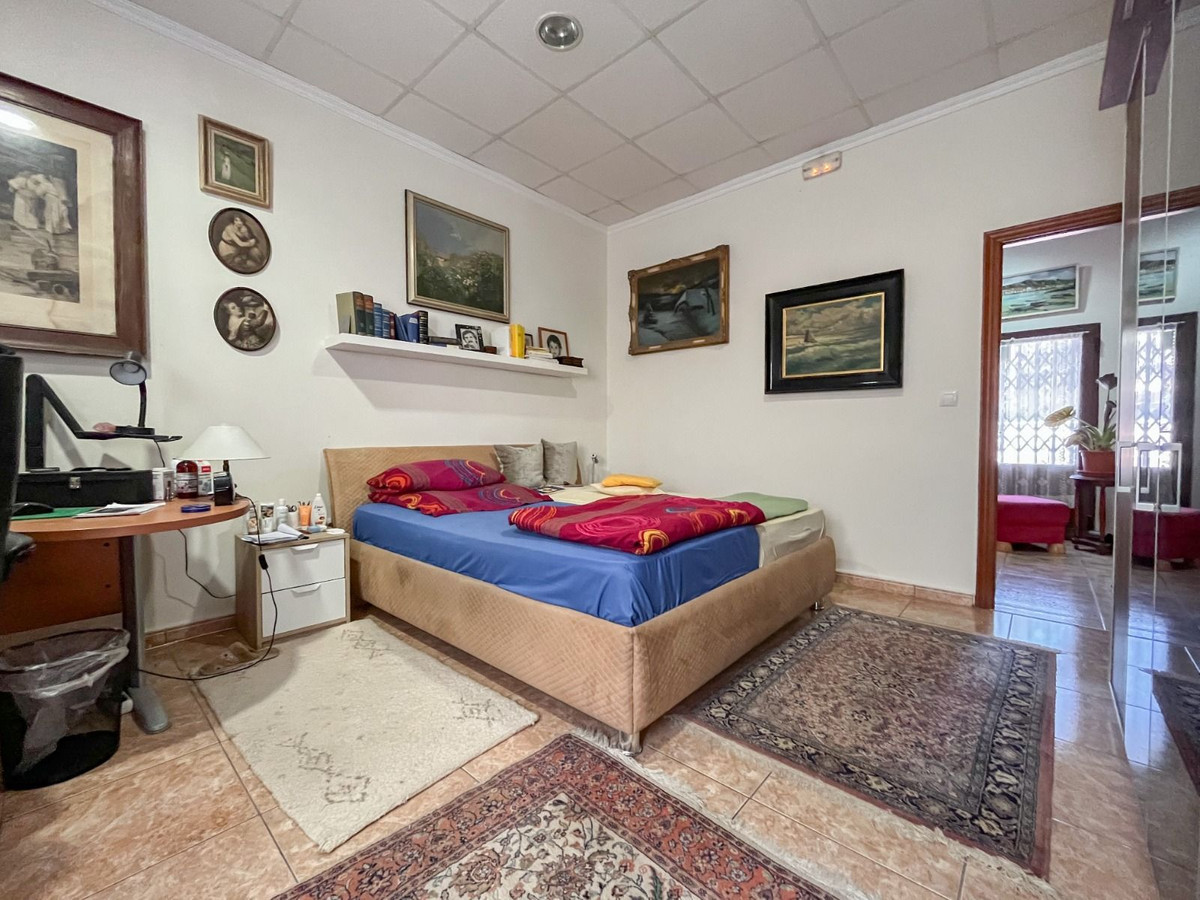 6 Bed Townhouse for sale in La Marina Costa Blanca, Alicante, Spain