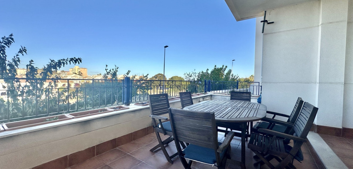 Se vende Apartamento Planta Baja de 2 dormitorios en Costa Blanca, Alicante, España