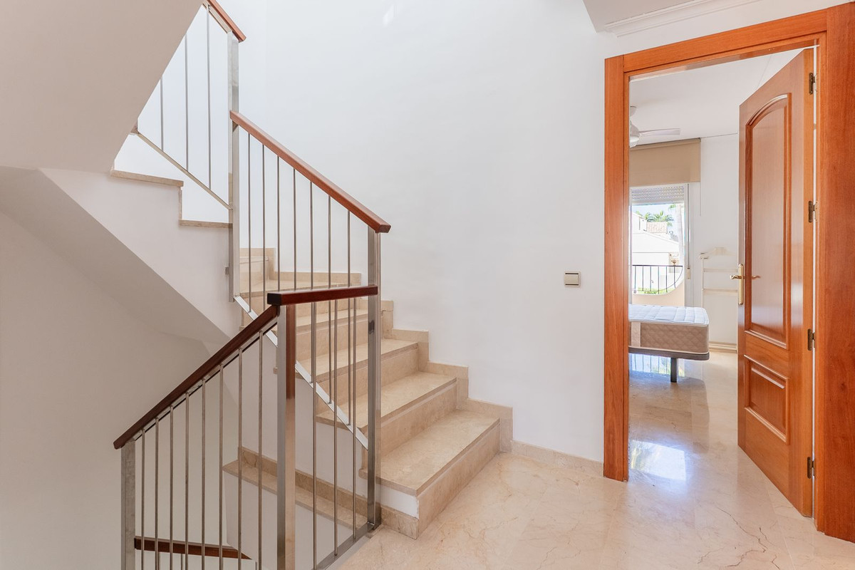 3 Bed Townhouse for sale in El Rosario Costa Del Sol, Málaga, Spain