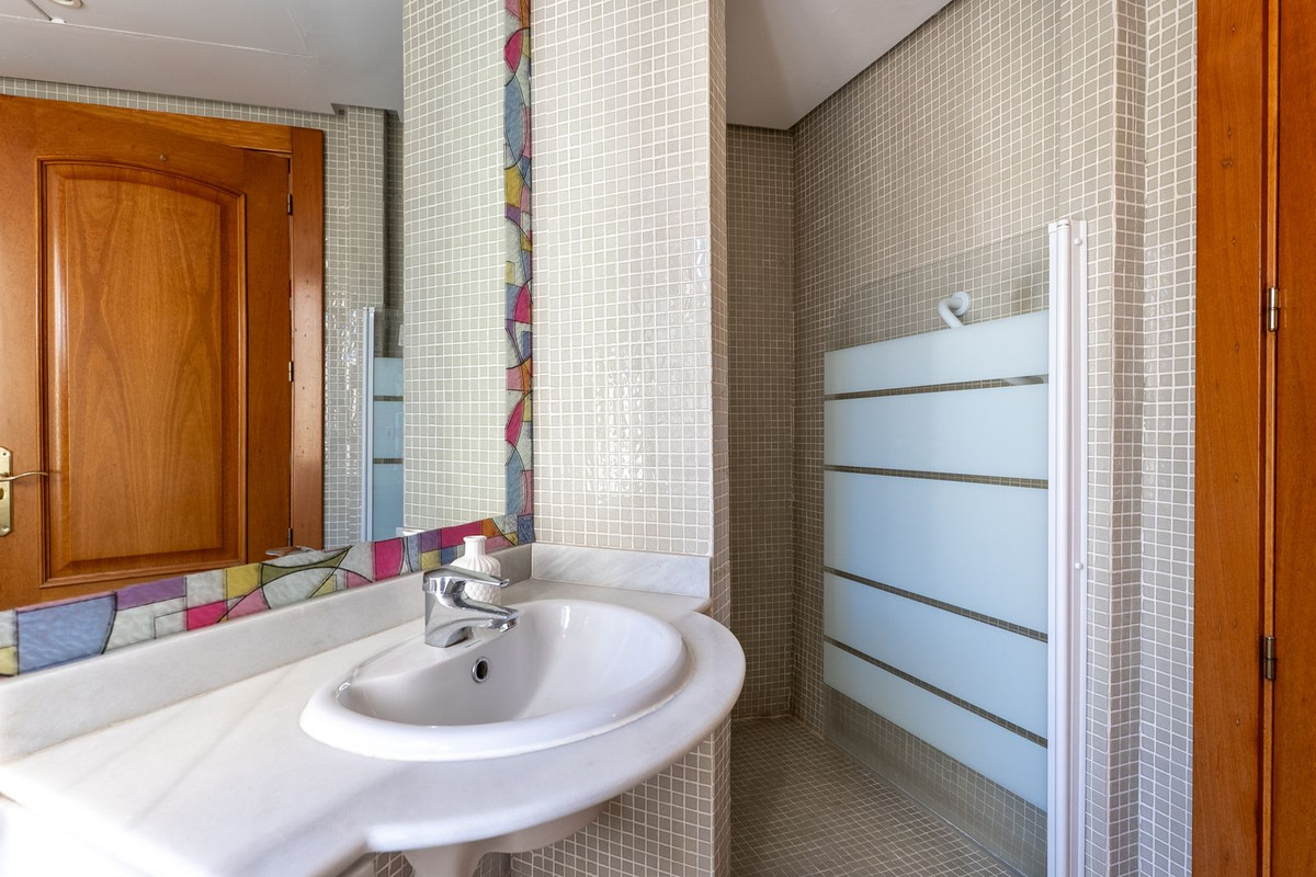 3 Bed Townhouse for sale in El Rosario Costa Del Sol, Málaga, Spain