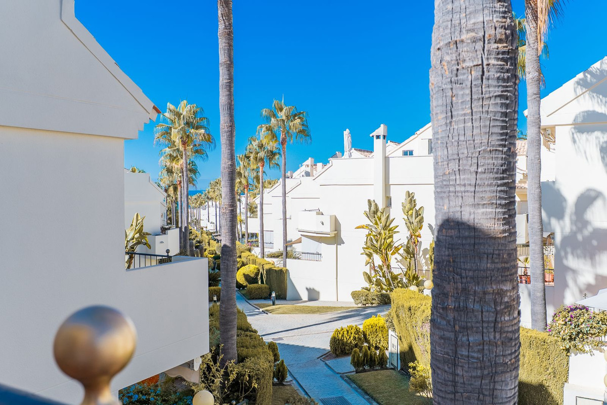 3 Bed Townhouse for sale in El Rosario Costa Del Sol, Málaga, Spain