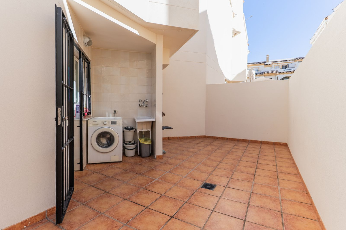3 Bed Townhouse for sale in El Rosario Costa Del Sol, Málaga, Spain