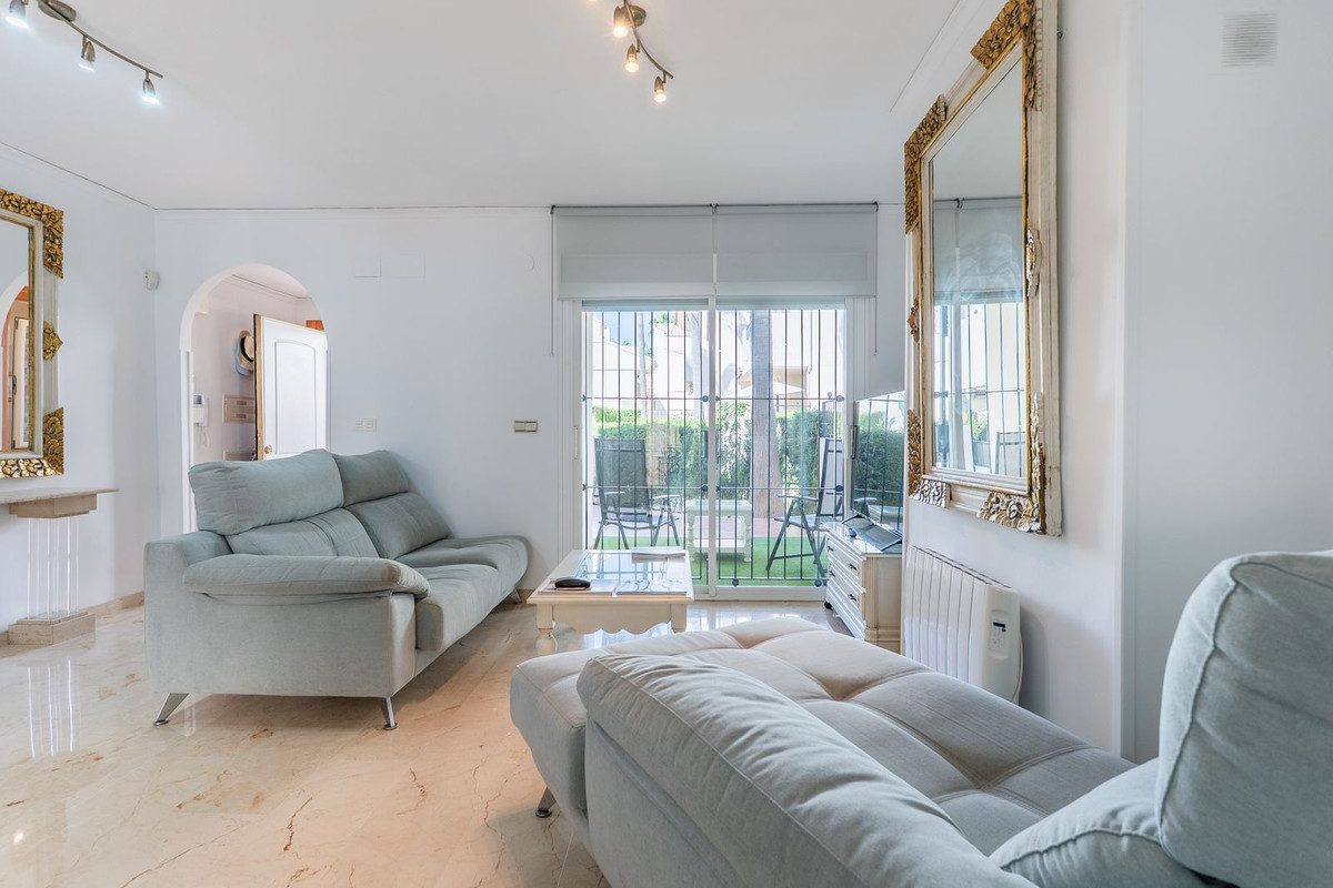 3 Bed Townhouse for sale in El Rosario Costa Del Sol, Málaga, Spain