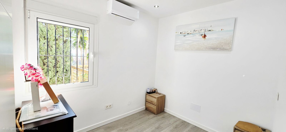 Se vende Villa - Chalet de 3 dormitorios en Costa Del Sol, Málaga, España