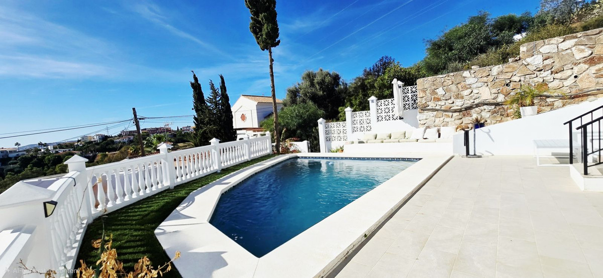 Se vende Villa - Chalet de 3 dormitorios en Costa Del Sol, Málaga, España