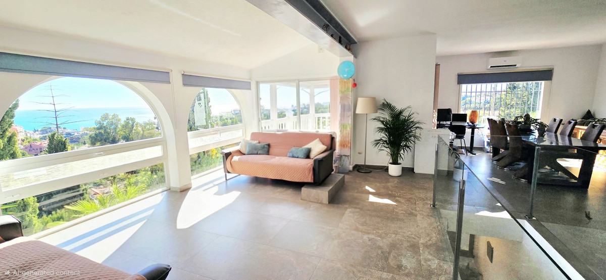 Se vende Villa - Chalet de 3 dormitorios en Costa Del Sol, Málaga, España