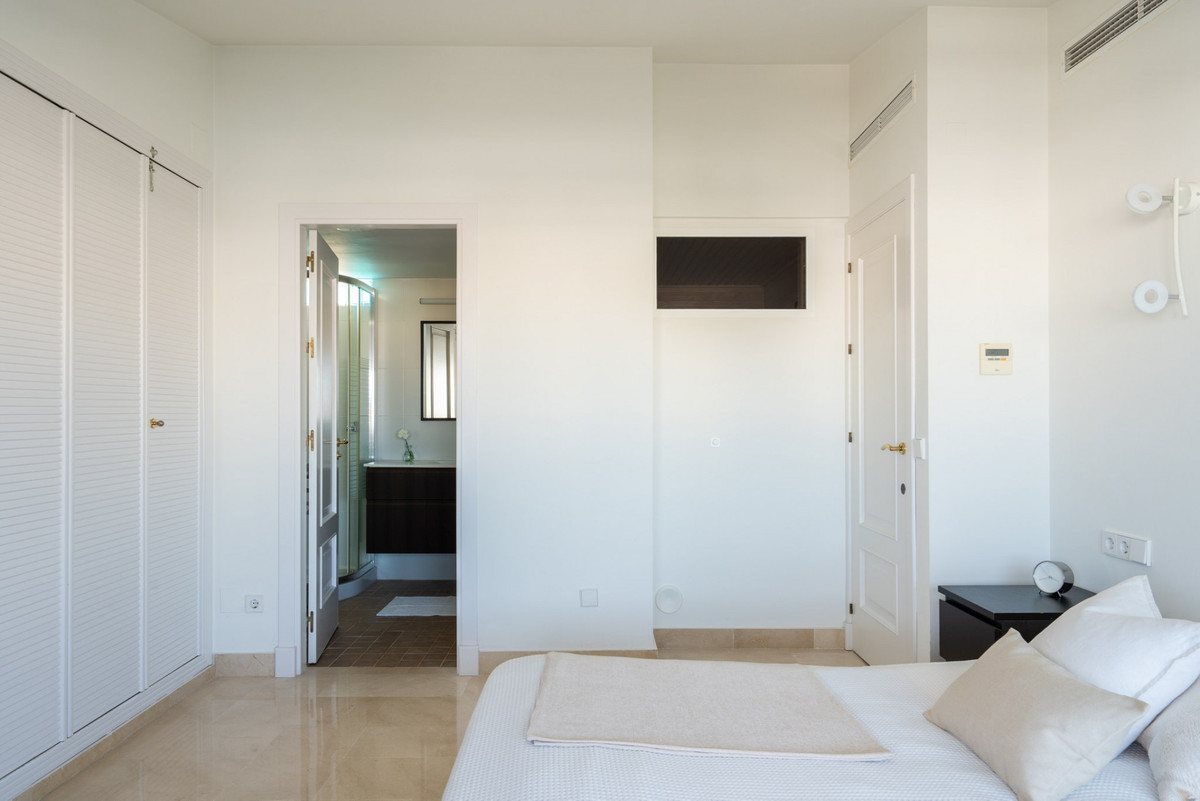 3 Bed Apartment for sale in Benalmadena Costa Del Sol, Málaga, Spain