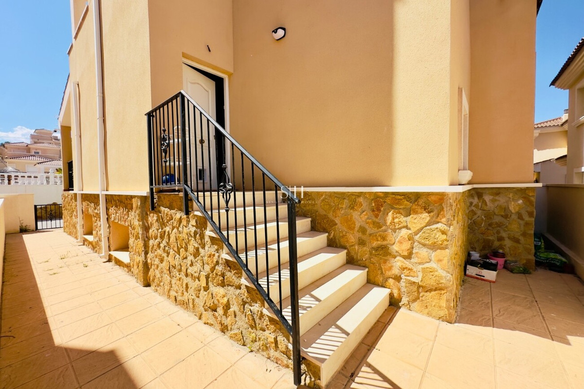 3 Bed Townhouse for sale in San Miguel De Salinas Costa Blanca, Alicante, Spain