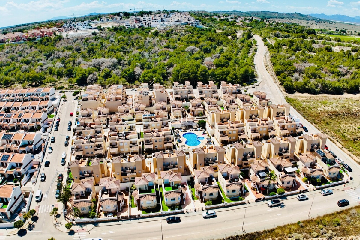 3 Bed Townhouse for sale in San Miguel De Salinas Costa Blanca, Alicante, Spain