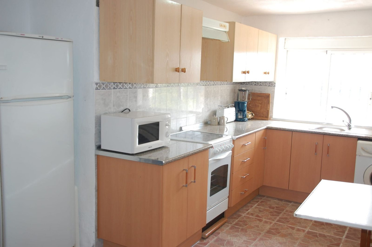 Se vende Villa - Chalet de 4 dormitorios en Costa Del Sol, Málaga, España