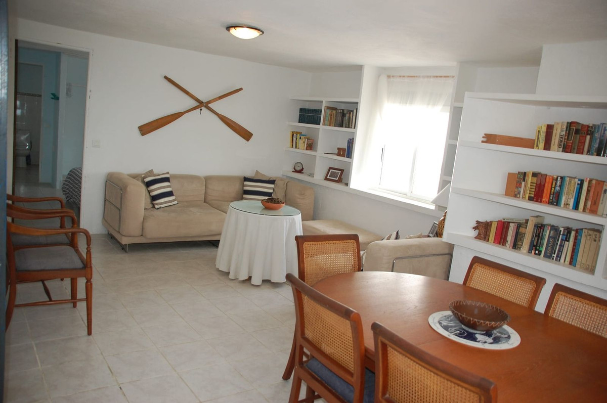 Se vende Villa - Chalet de 4 dormitorios en Costa Del Sol, Málaga, España