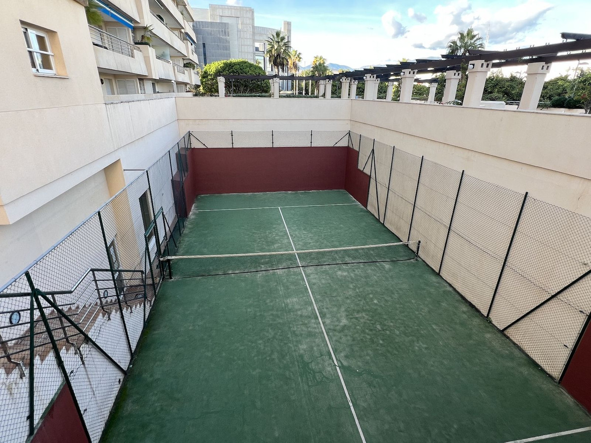 Se vende Apartamento Planta Media de 2 dormitorios en Costa Del Sol, Málaga, España