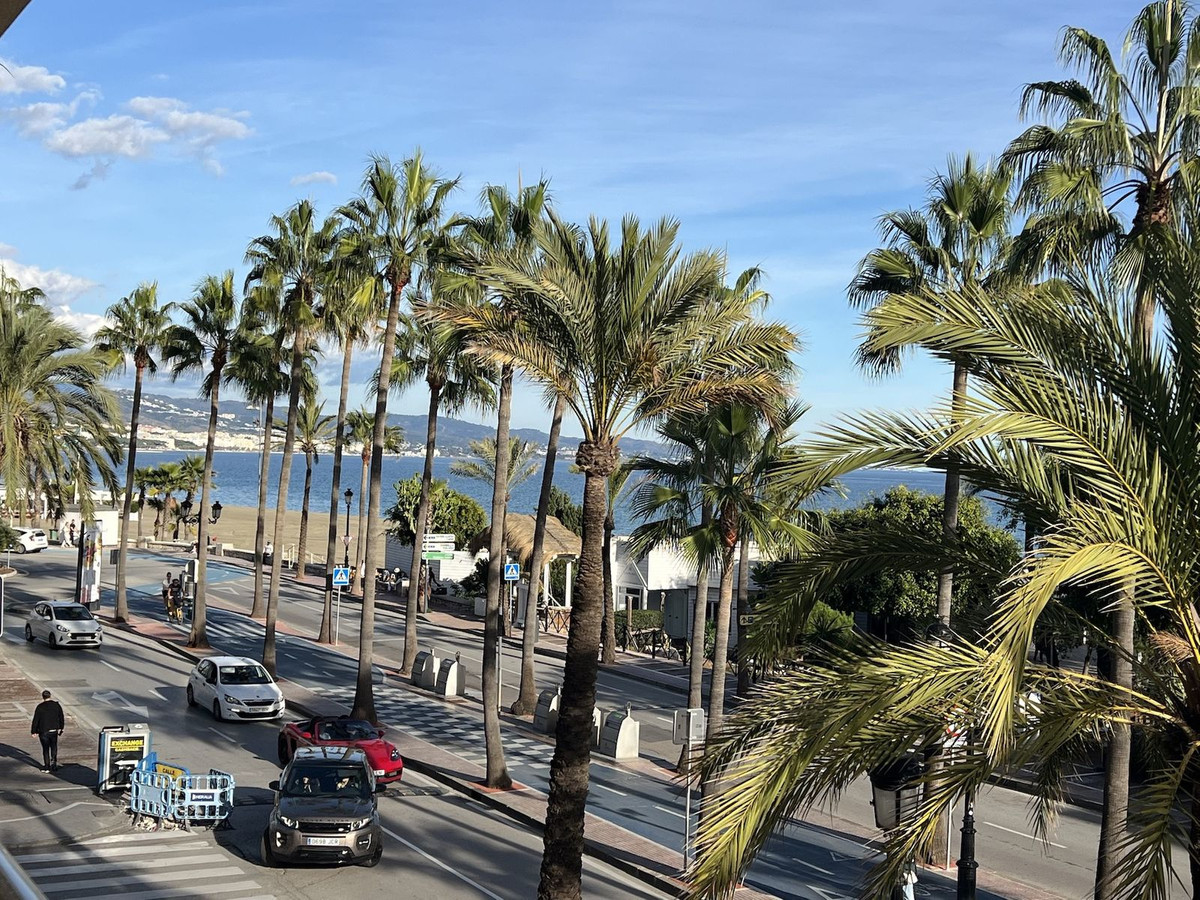 Se vende Apartamento Planta Media de 2 dormitorios en Costa Del Sol, Málaga, España