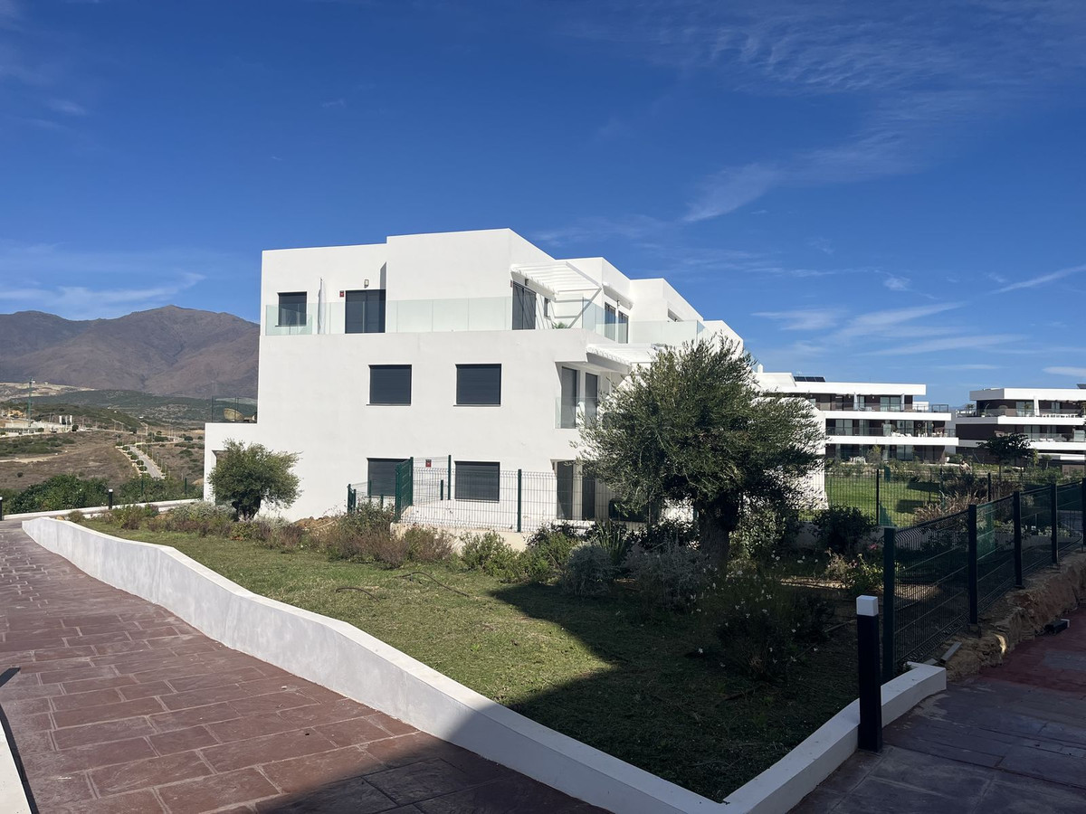 2 Bed Apartment for sale in Casares Costa Del Sol, Málaga, Spain