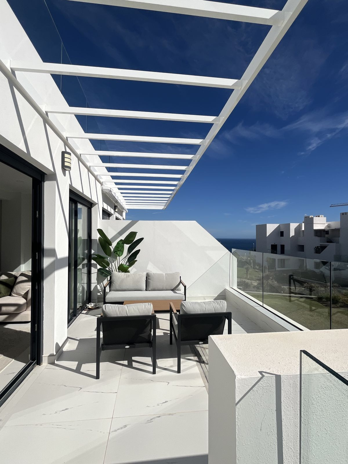 2 Bed Apartment for sale in Casares Costa Del Sol, Málaga, Spain