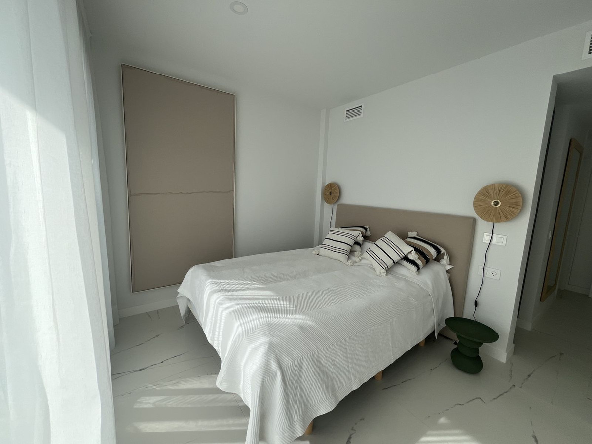 2 Bed Apartment for sale in Casares Costa Del Sol, Málaga, Spain