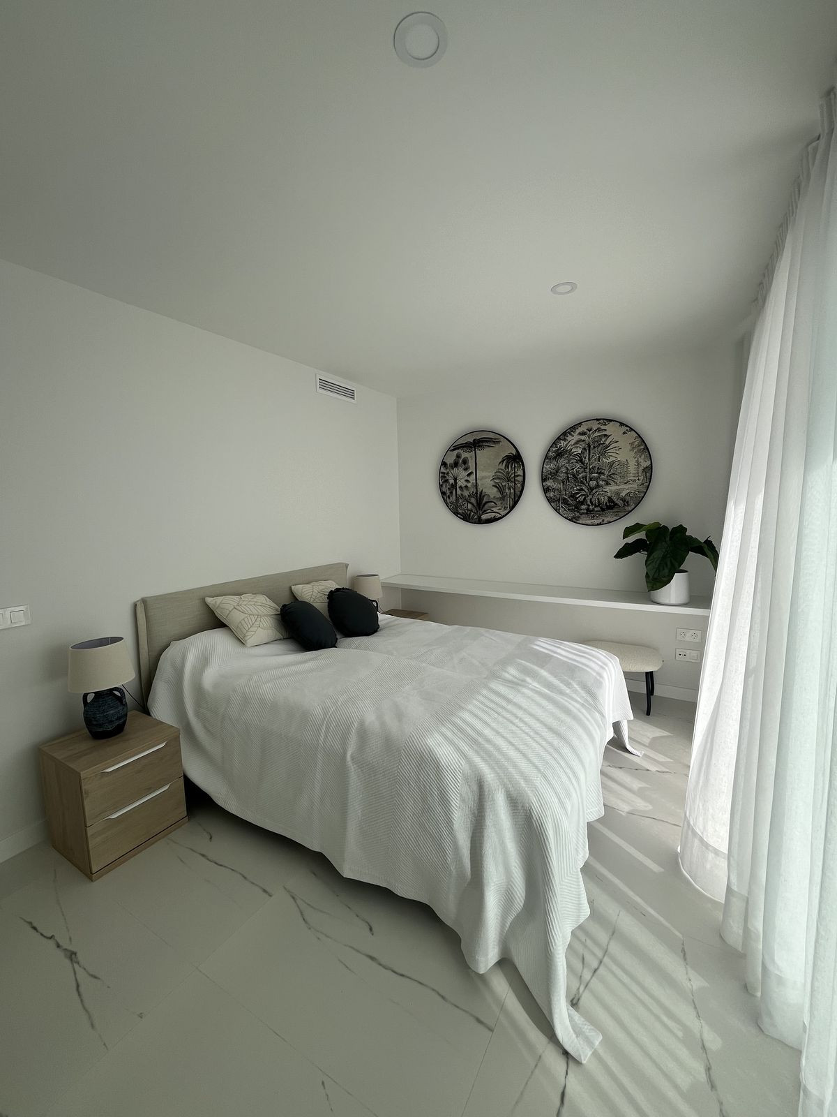 2 Bed Apartment for sale in Casares Costa Del Sol, Málaga, Spain