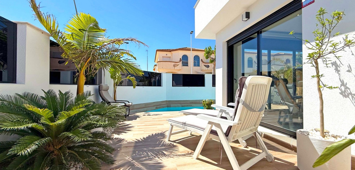 2 Bed Townhouse for sale in San Pedro Del Pinatar Costa Calida, Murcia, Spain