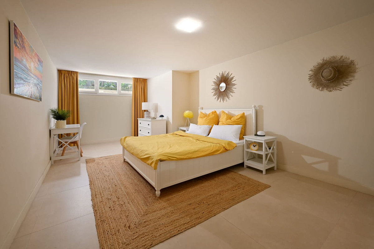 Se vende Villa - Chalet de 6 dormitorios en Costa Del Sol, Málaga, España