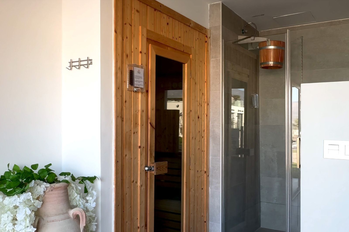 Se vende Apartamento Planta Baja de 1 dormitorios en Costa Del Sol, Málaga, España
