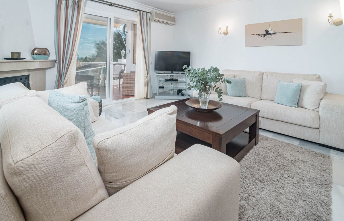 3 Bed Townhouse for sale in Calahonda Costa Del Sol, Málaga, Spain