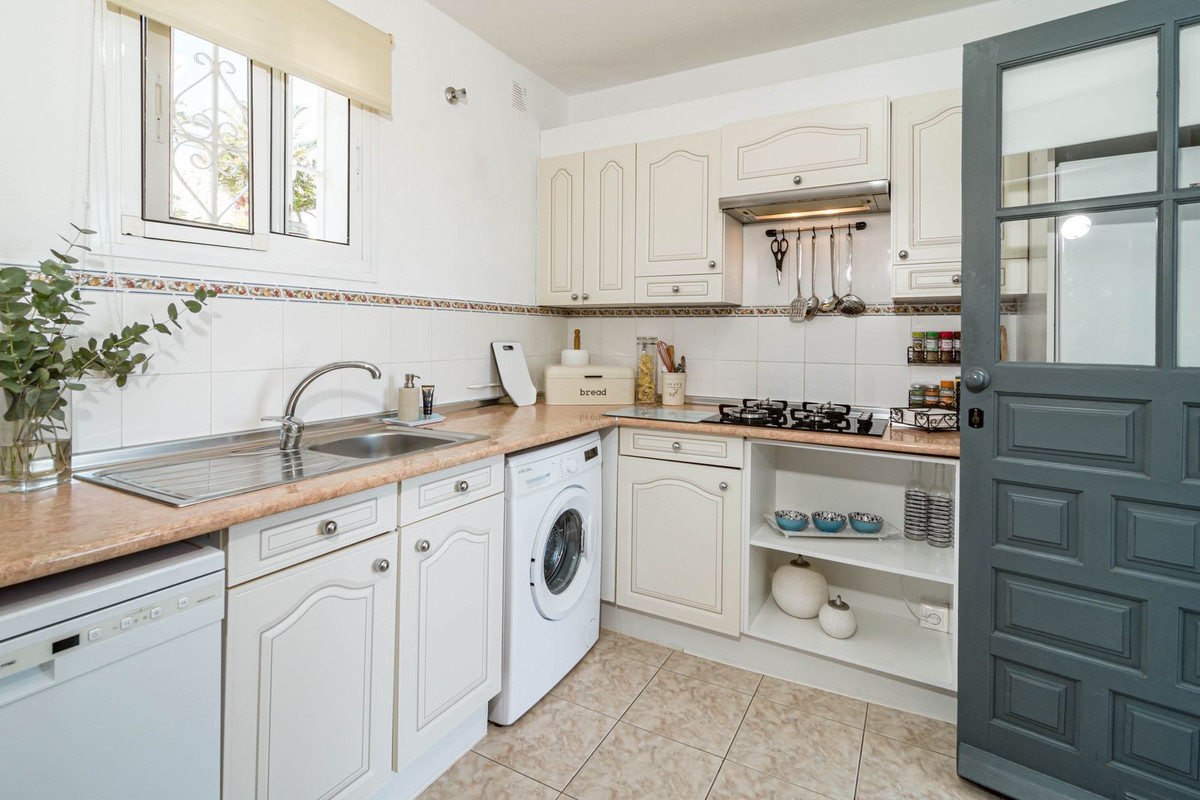 3 Bed Townhouse for sale in Calahonda Costa Del Sol, Málaga, Spain
