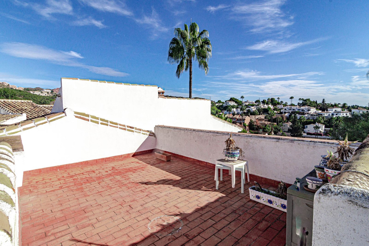 3 Bed Townhouse for sale in Calahonda Costa Del Sol, Málaga, Spain