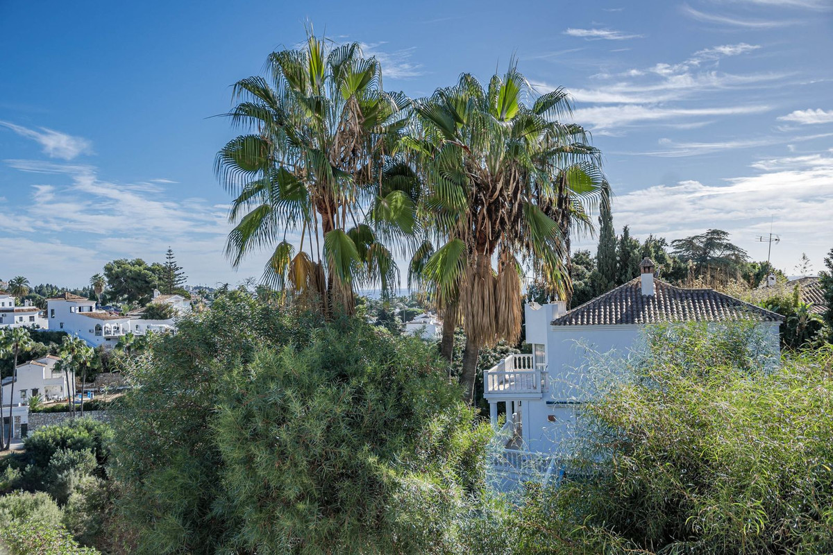 3 Bed Townhouse for sale in Calahonda Costa Del Sol, Málaga, Spain