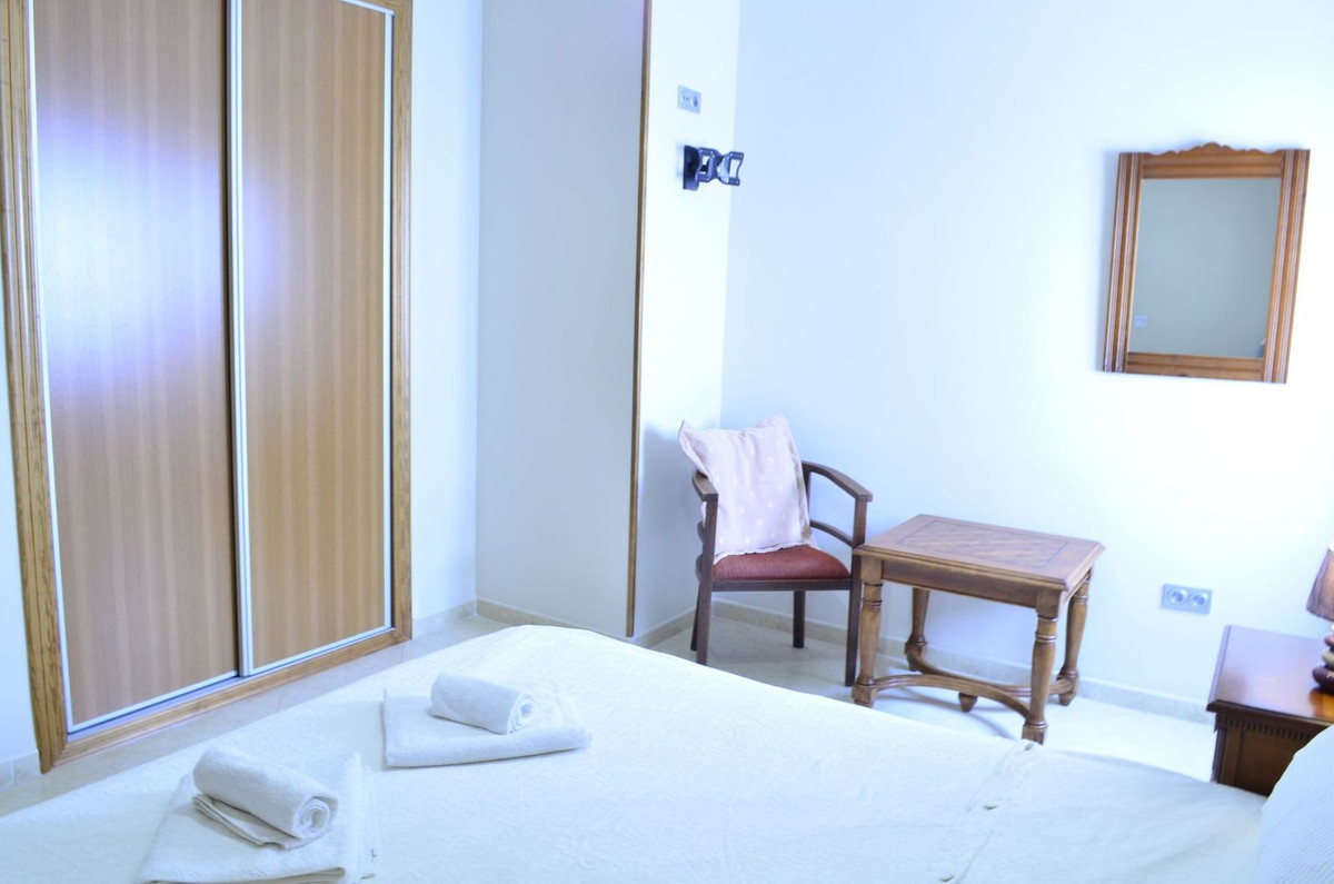Se vende Hostal de 22 dormitorios en Costa Del Sol, Cadiz, España