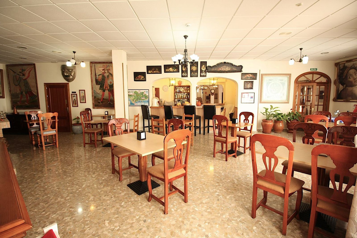 Se vende Hostal de 22 dormitorios en Costa Del Sol, Cadiz, España