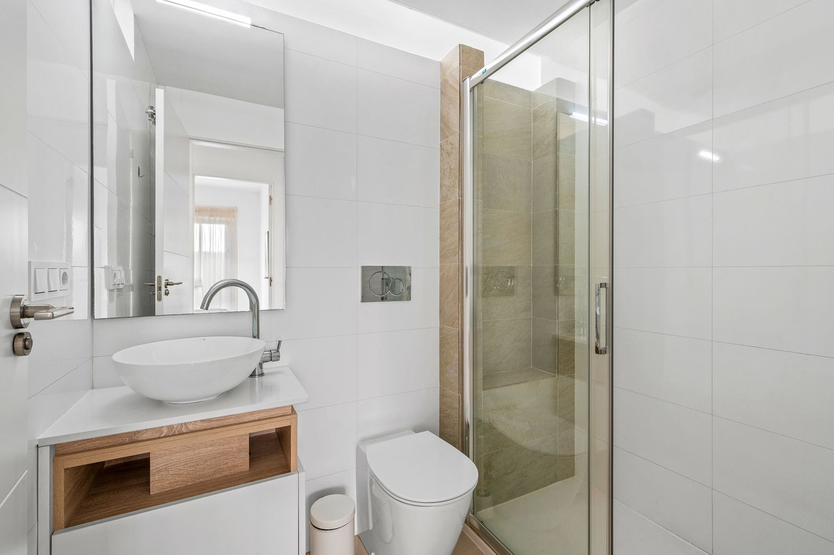 Se vende Apartamento Planta Baja de 2 dormitorios en Costa Blanca, Alicante, España