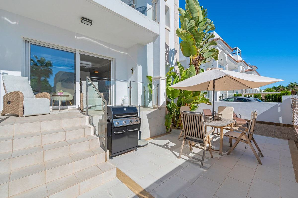 Se vende Apartamento Planta Baja de 2 dormitorios en Costa Blanca, Alicante, España