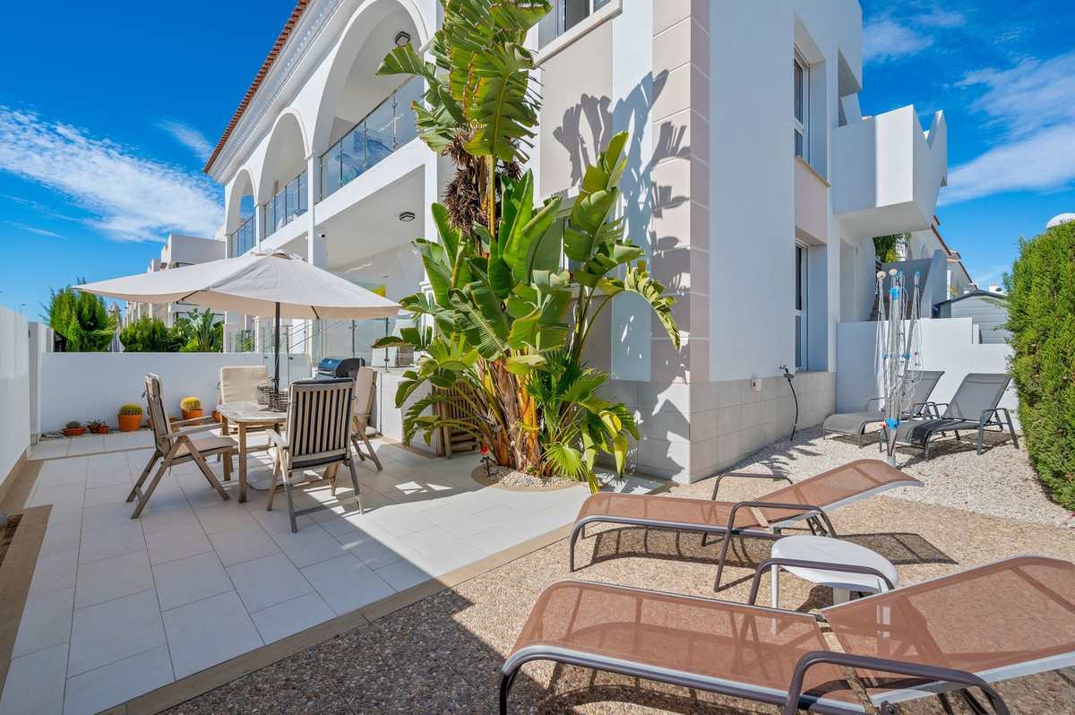 Se vende Apartamento Planta Baja de 2 dormitorios en Costa Blanca, Alicante, España