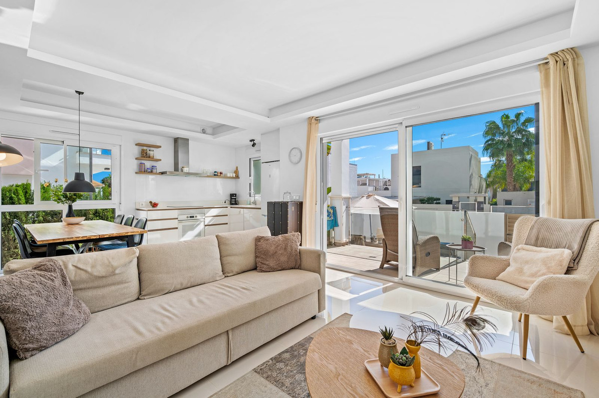 Se vende Apartamento Planta Baja de 2 dormitorios en Costa Blanca, Alicante, España