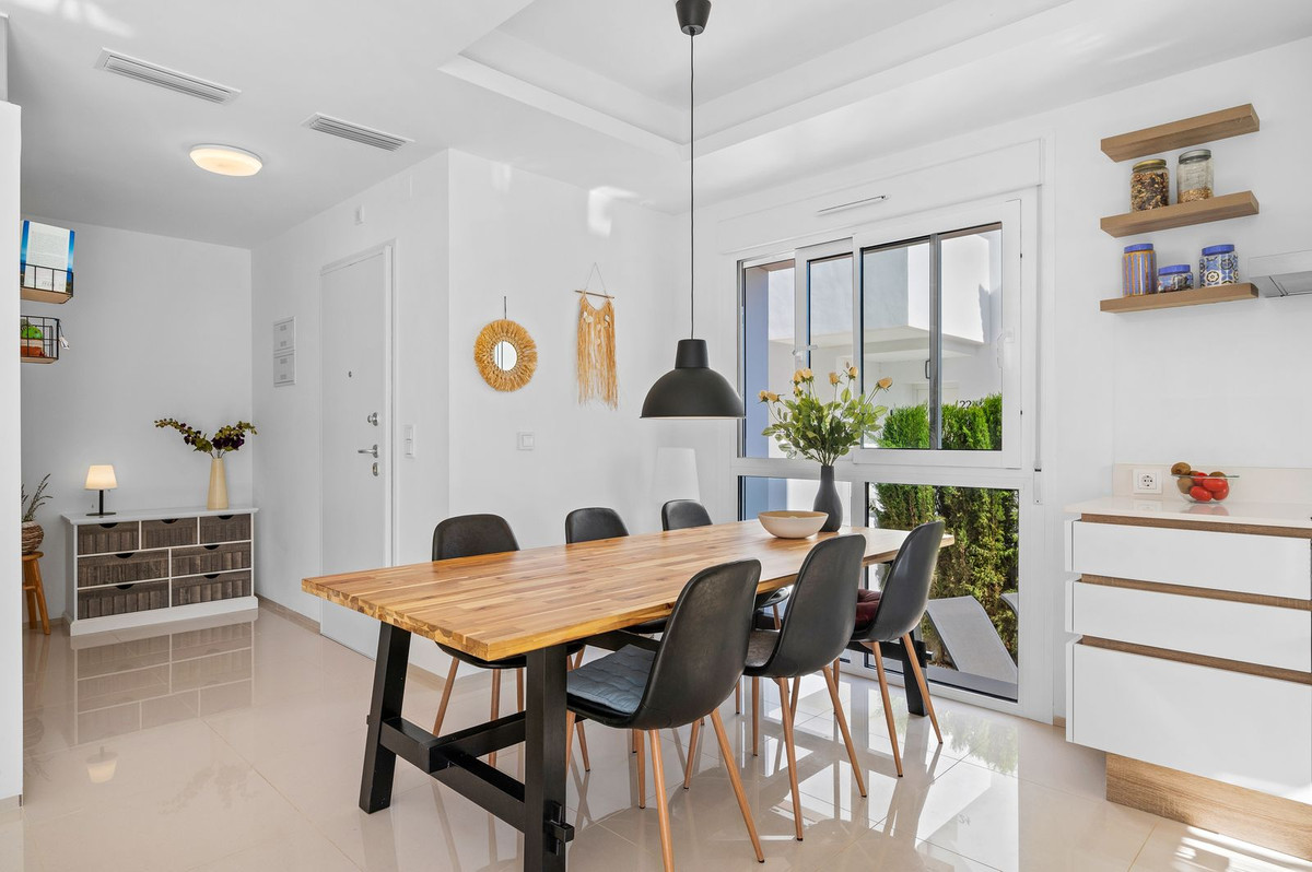 Se vende Apartamento Planta Baja de 2 dormitorios en Costa Blanca, Alicante, España